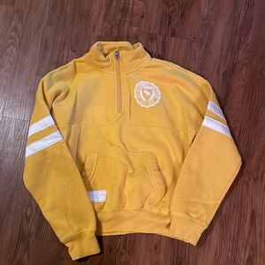 💛 Abercrombie kids half zip, yellow, size 9/10 with front pocket